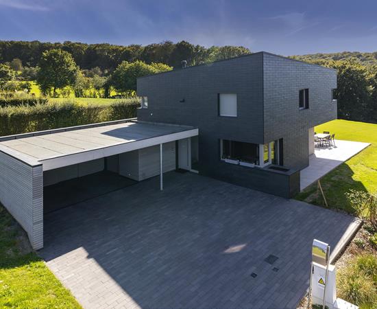 Neubau eines Einfamilienhauses mit Außenanlage