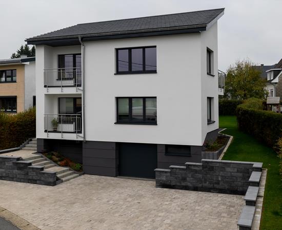 Energetische Renovierung und Gestaltung der Außenanlage