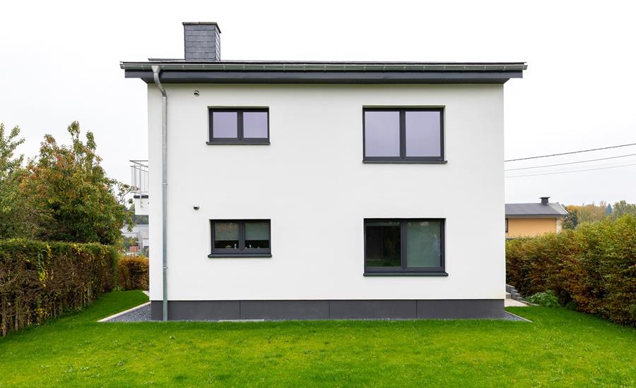 Energetische Renovierung und Gestaltung der Außenanlage